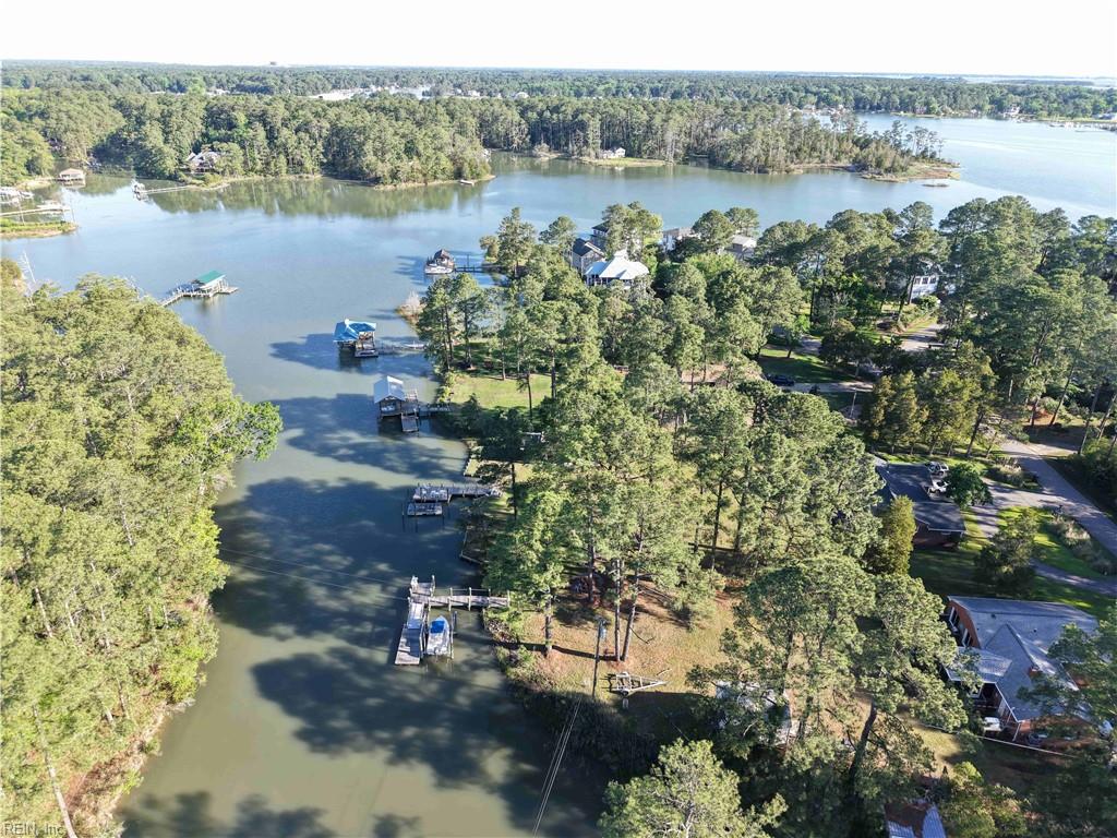 615 Ship Point Rd Property Photo 24