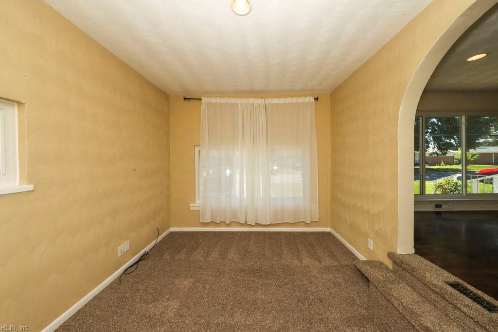 8033 Tarpon Pl Property Photo 6