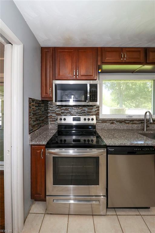 8033 Tarpon Pl Property Photo 9