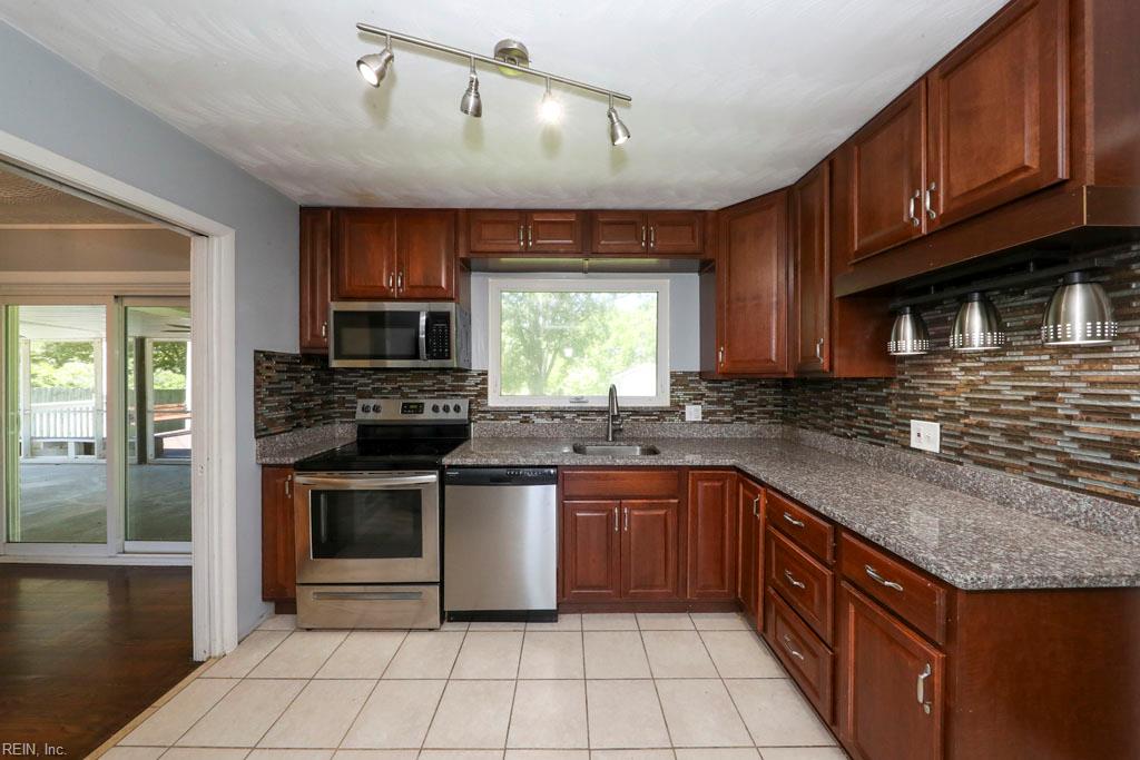 8033 Tarpon Pl Property Photo 11