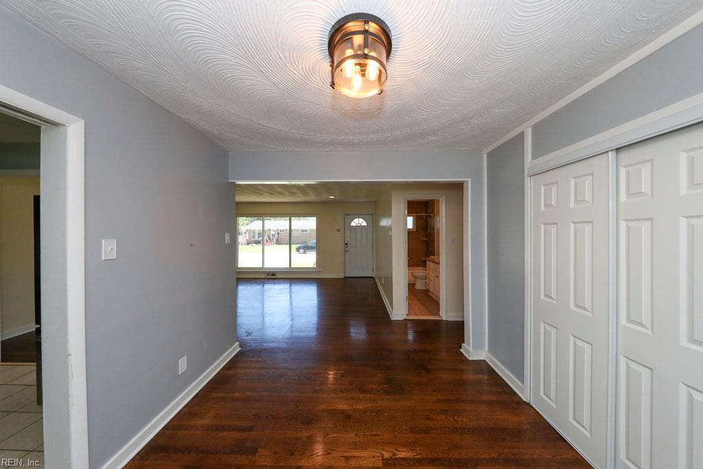 8033 Tarpon Pl Property Photo 14