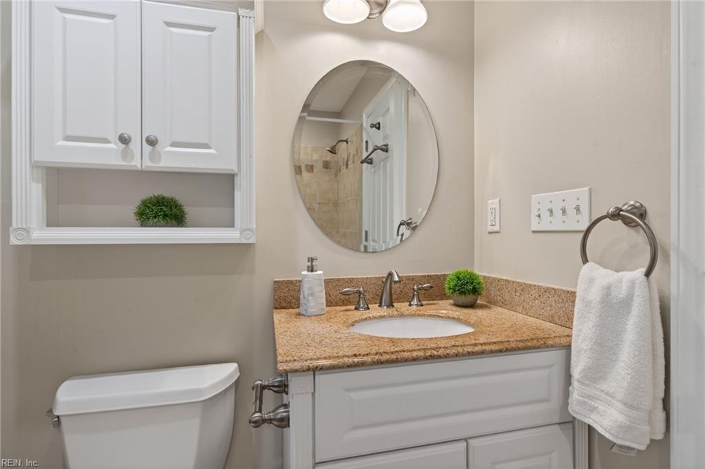 800 Oriole Dr Property Photo 26