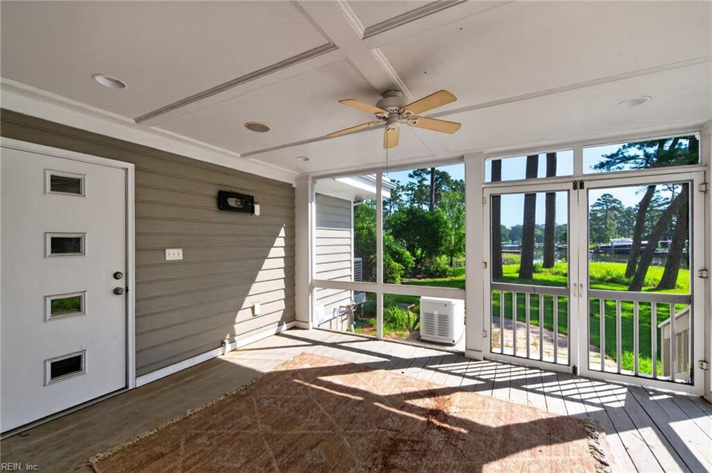 800 Oriole Dr Property Photo 34