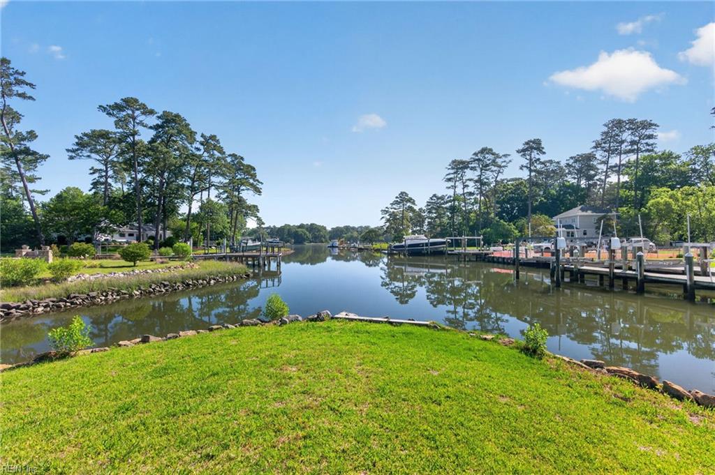 800 Oriole Dr Property Photo 36