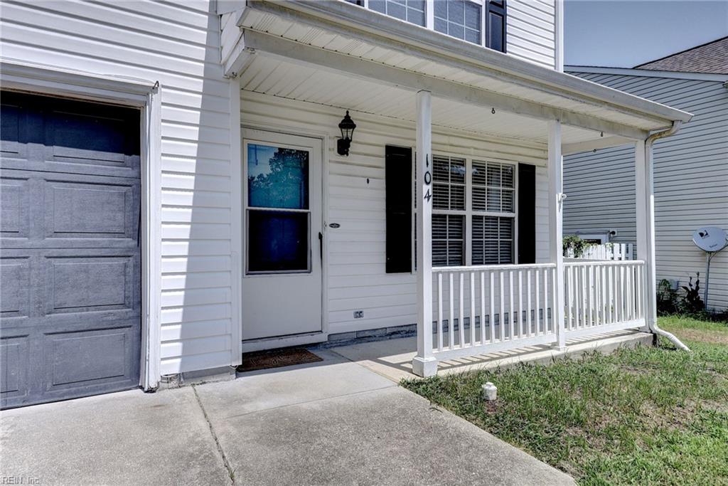 104 Sheppard Dr Property Photo 3