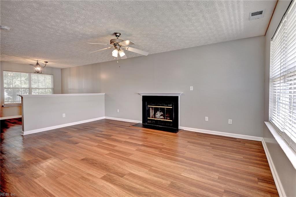 104 Sheppard Dr Property Photo 4