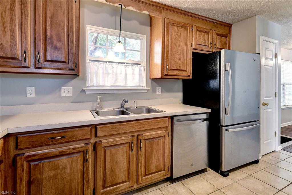 104 Sheppard Dr Property Photo 12