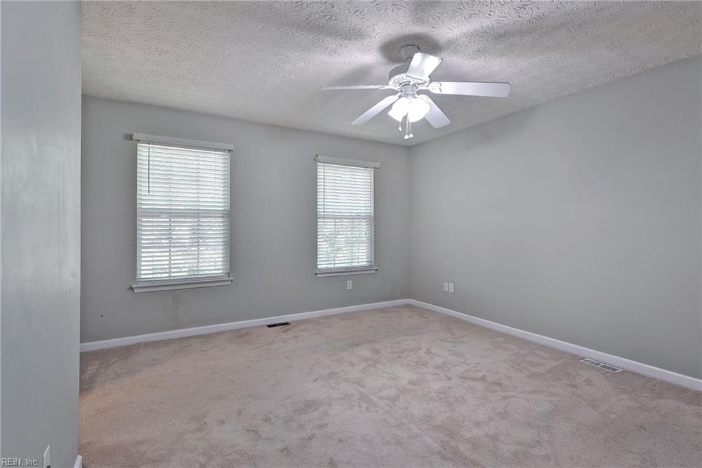 104 Sheppard Dr Property Photo 14