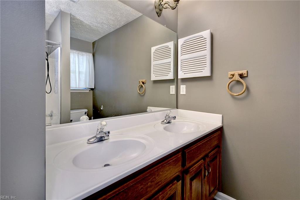 104 Sheppard Dr Property Photo 17