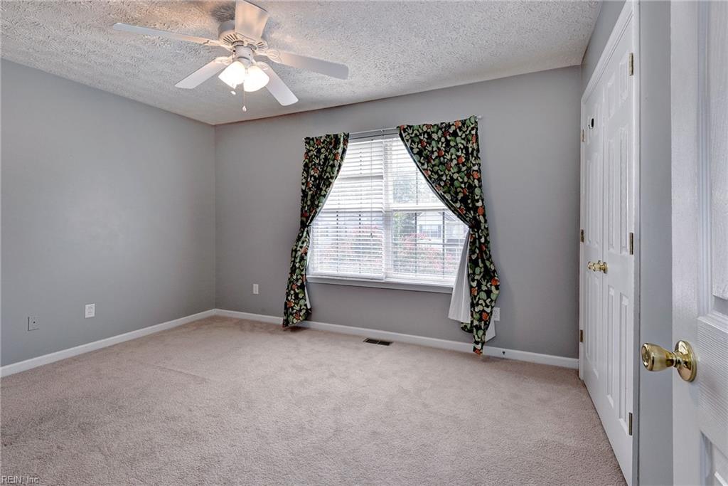 104 Sheppard Dr Property Photo 18