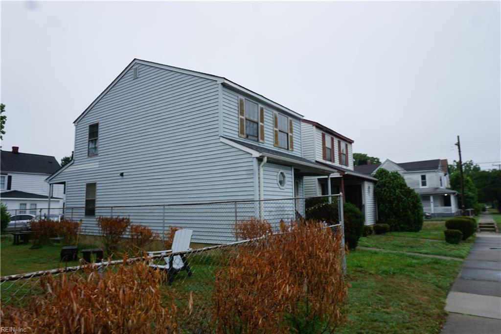 2013 Marshall AVE Property Photo 1
