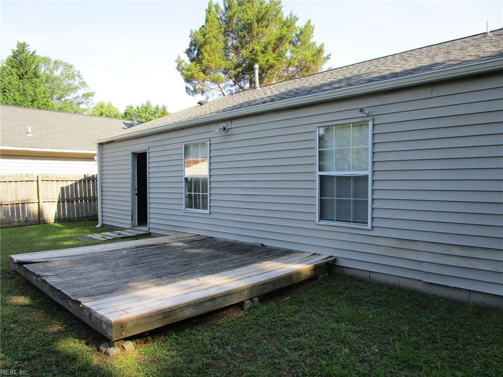 4 Roy Ct Property Photo 5
