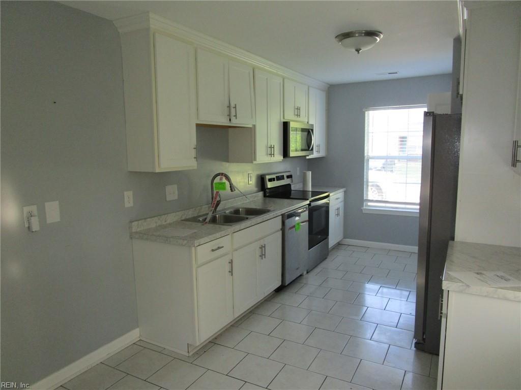 4 Roy Ct Property Photo 8