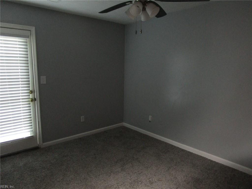 4 Roy Ct Property Photo 13