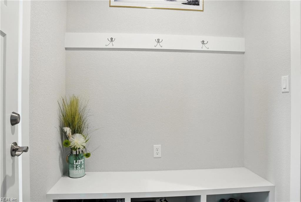 201 Cove Rch Property Photo 17