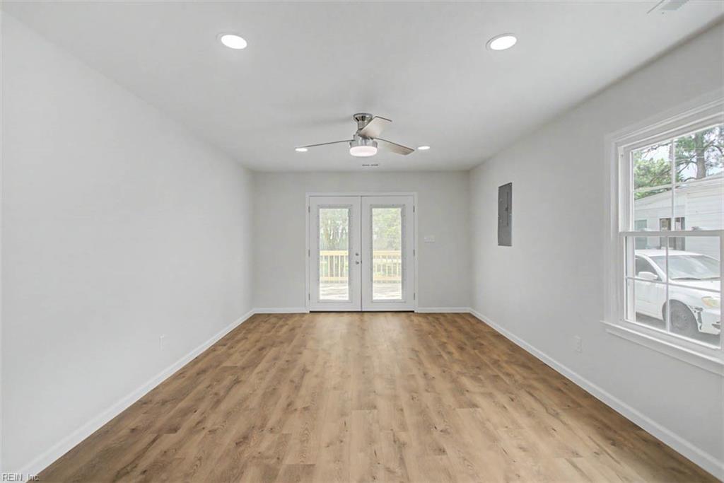 814 Johnston St Property Photo 11
