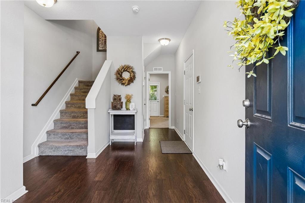 1504 Prosperity Ct Property Photo 9