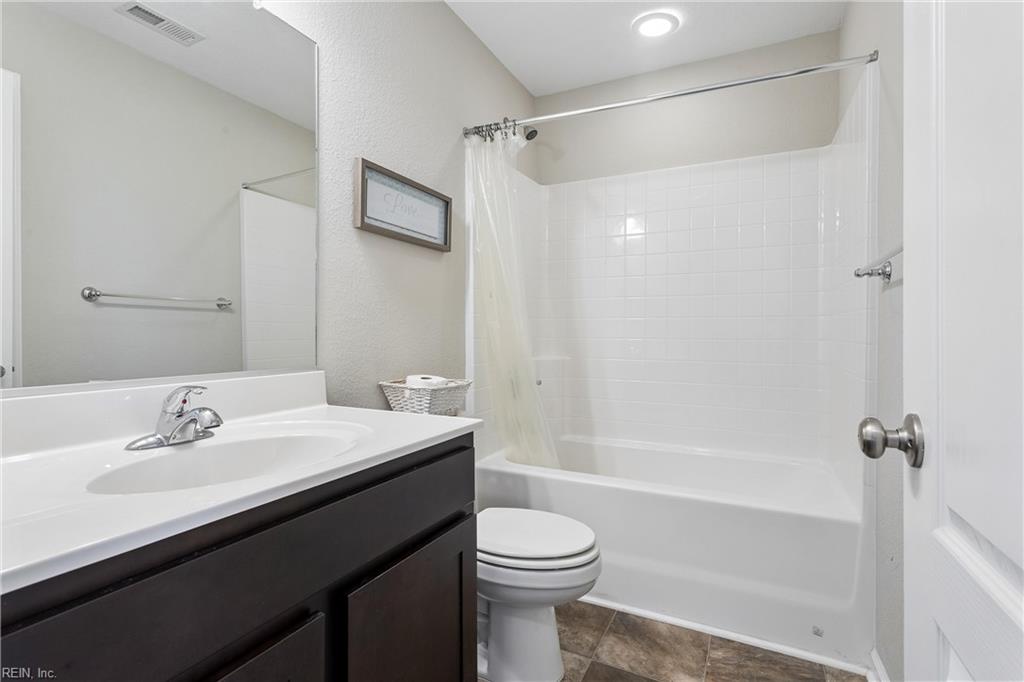 1504 Prosperity Ct Property Photo 29