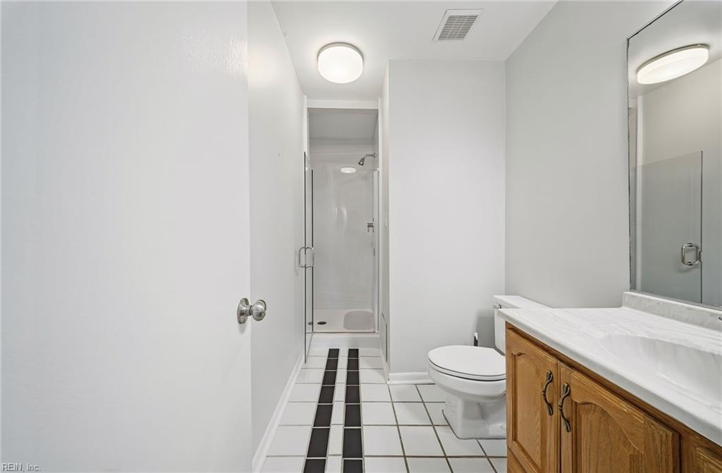 719 Waters Dr Property Photo 28