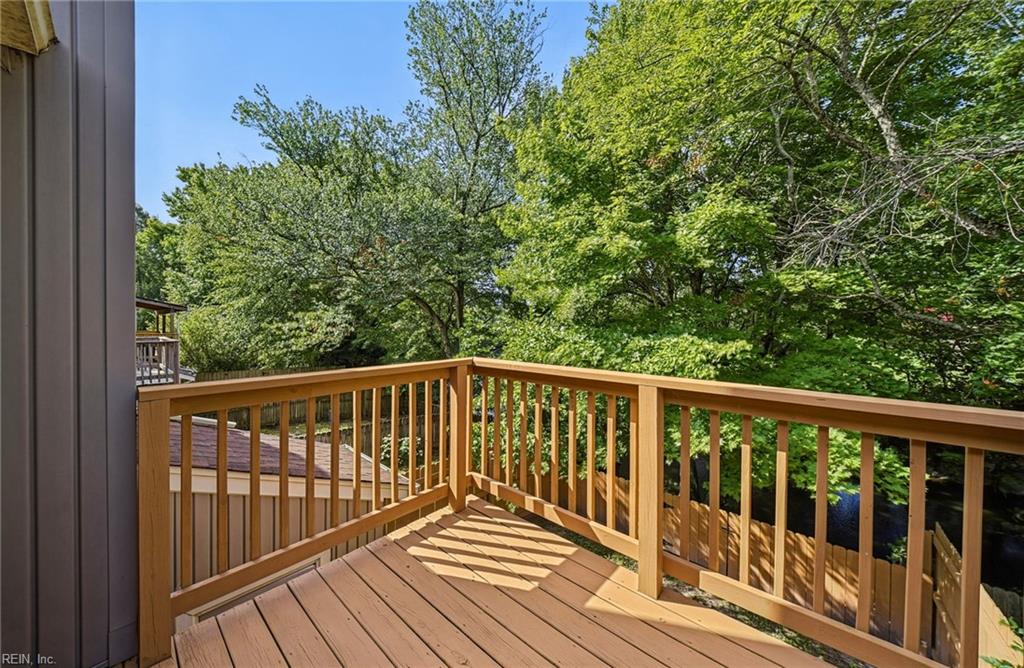 719 Waters Dr Property Photo 30