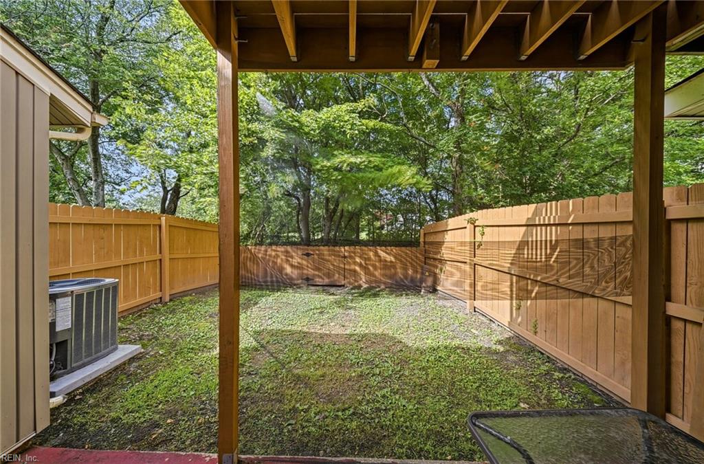 719 Waters Dr Property Photo 31