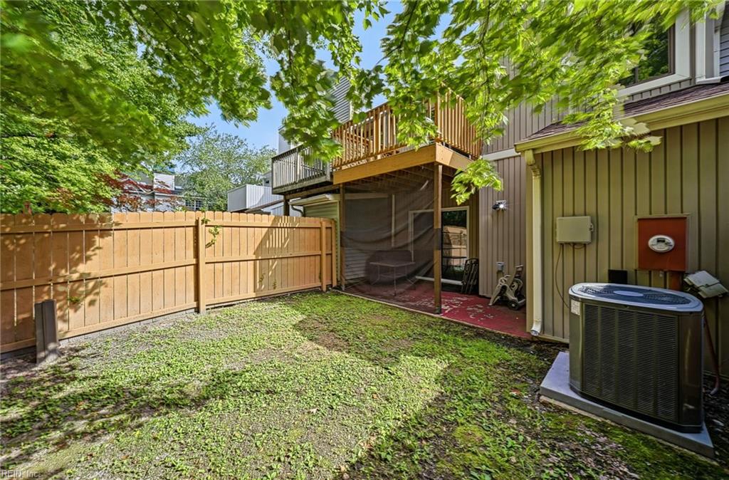 719 Waters Dr Property Photo 34