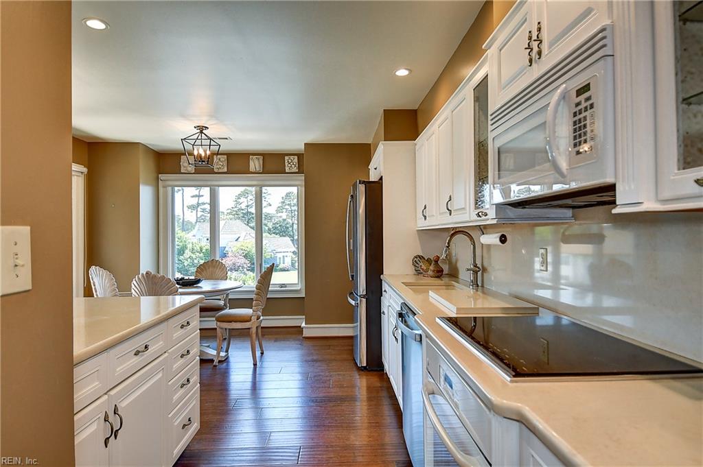 700 Oriole Dr Property Photo 20