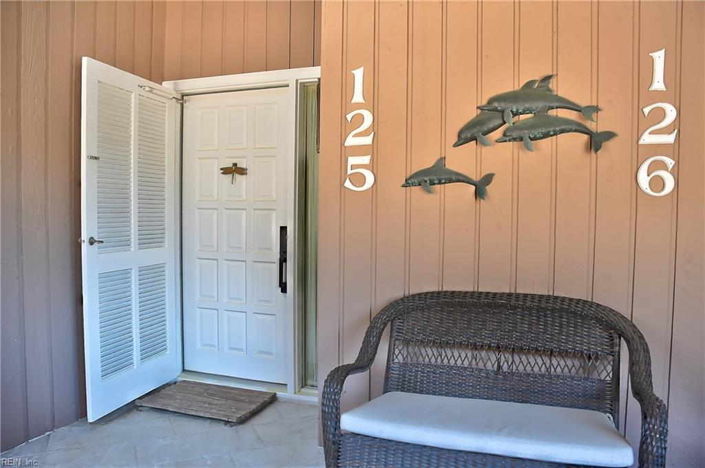700 Oriole Dr Property Photo 38