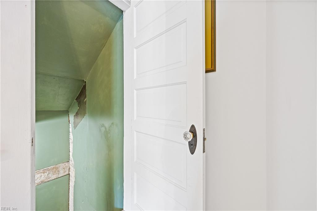 104 W Main St Property Photo 43