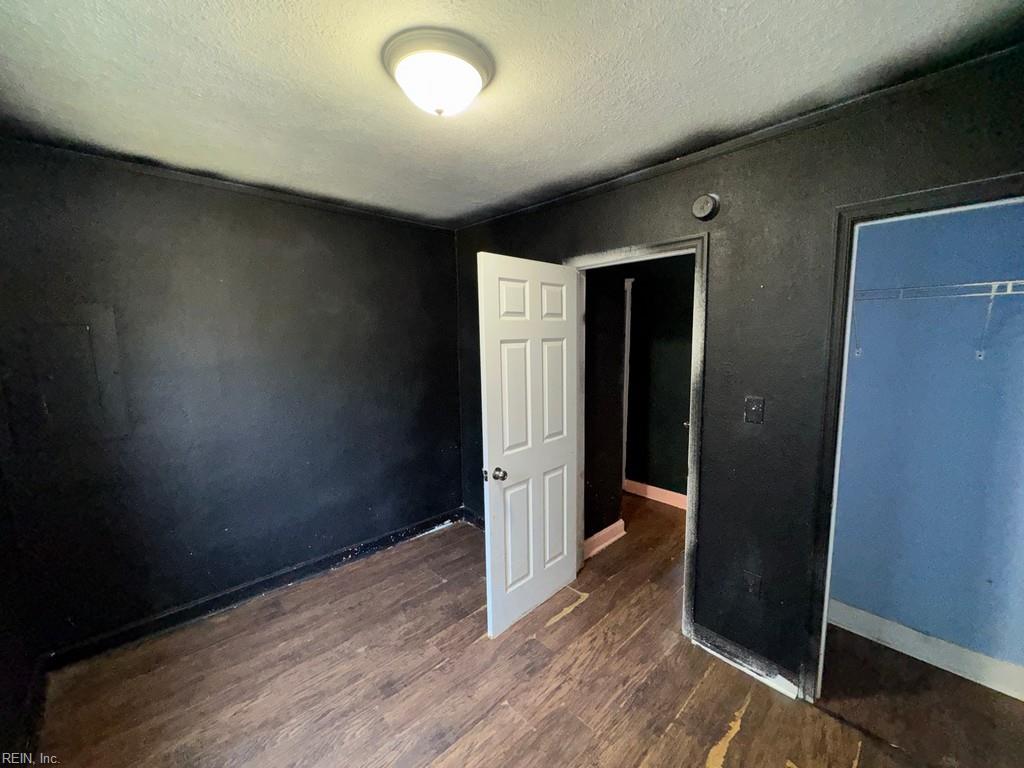 20 Dewey St Property Photo 7