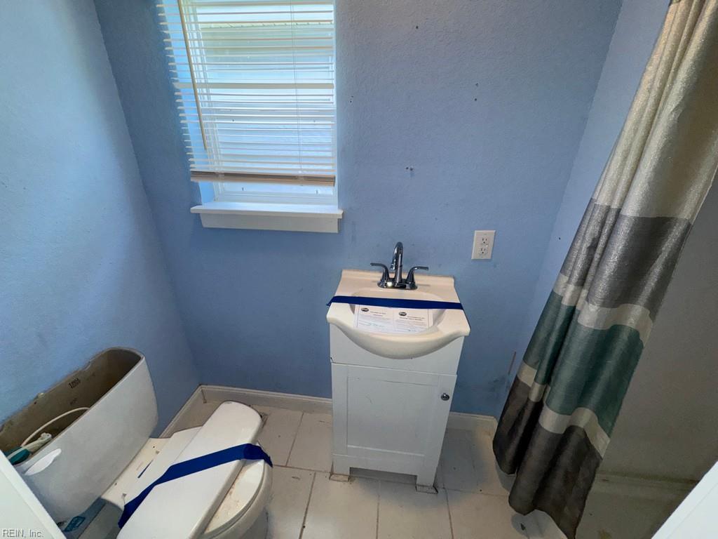20 Dewey St Property Photo 12