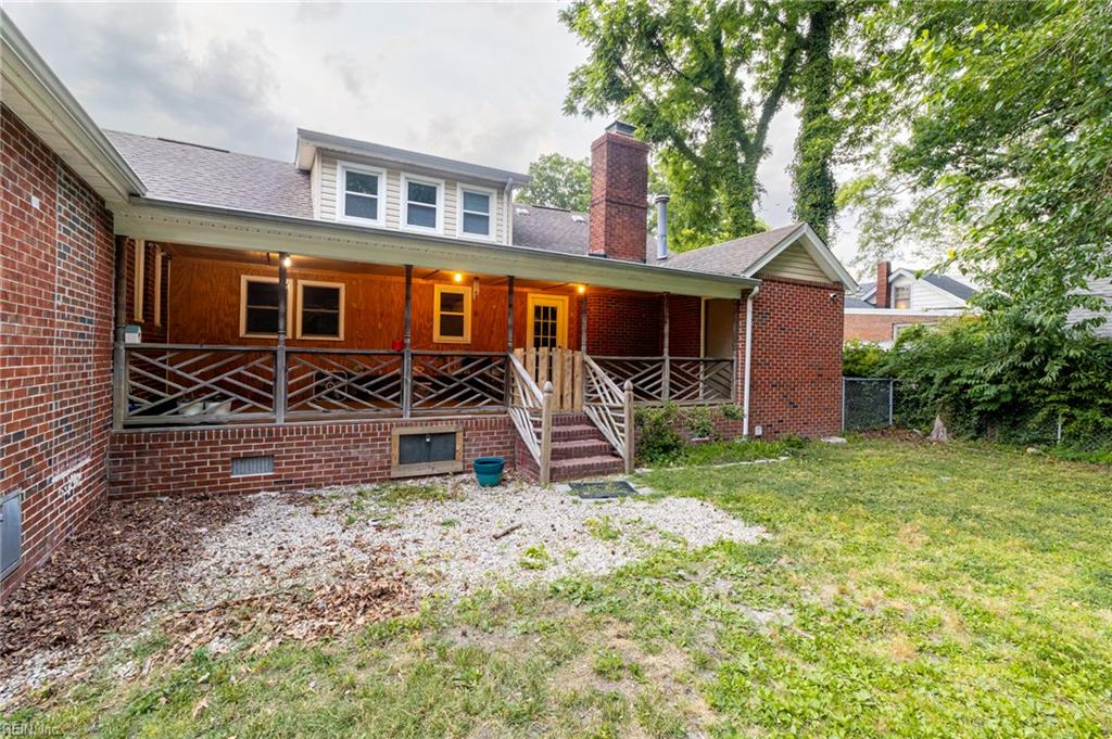 919 Sheppard Ave Property Photo 7