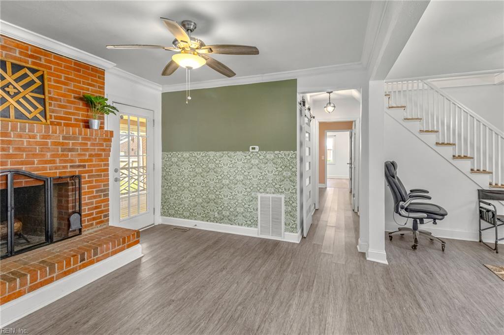 919 Sheppard Ave Property Photo 23