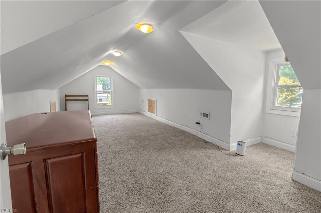 919 Sheppard Ave Property Photo 45