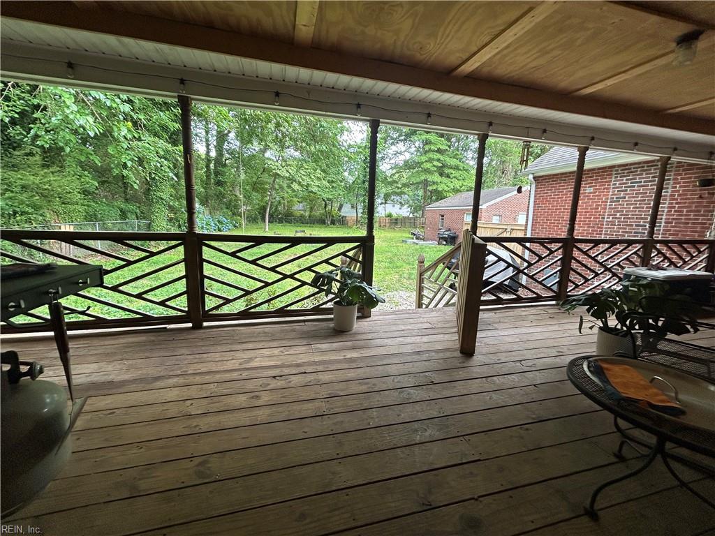 919 Sheppard Ave Property Photo 48