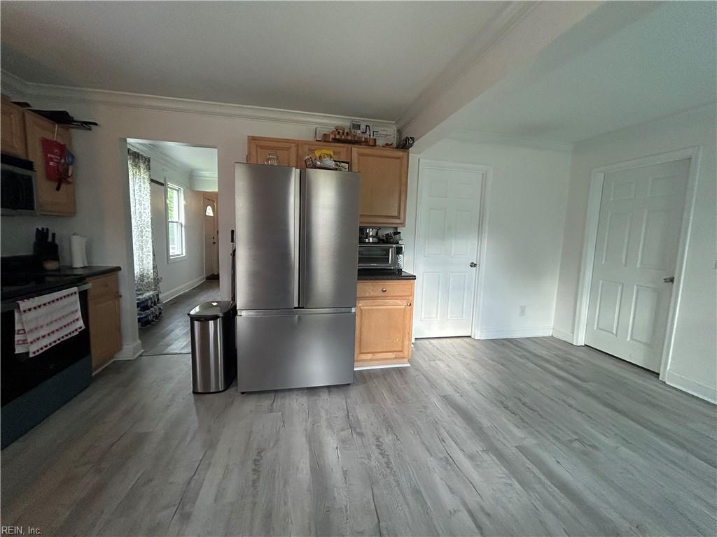 919 Sheppard Ave Property Photo 50