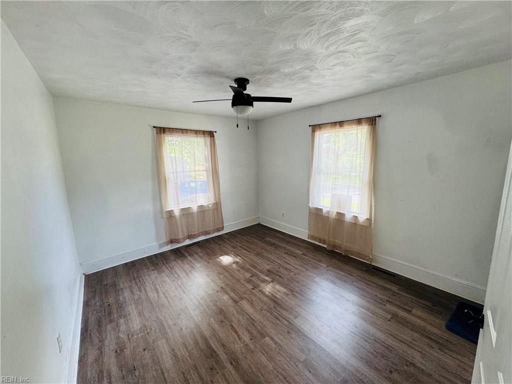 2417 Lansing Ave Property Photo 16