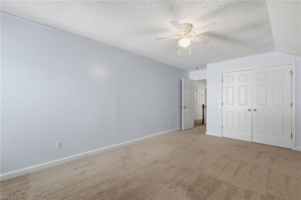 899 Eastnor Ct Property Photo 26