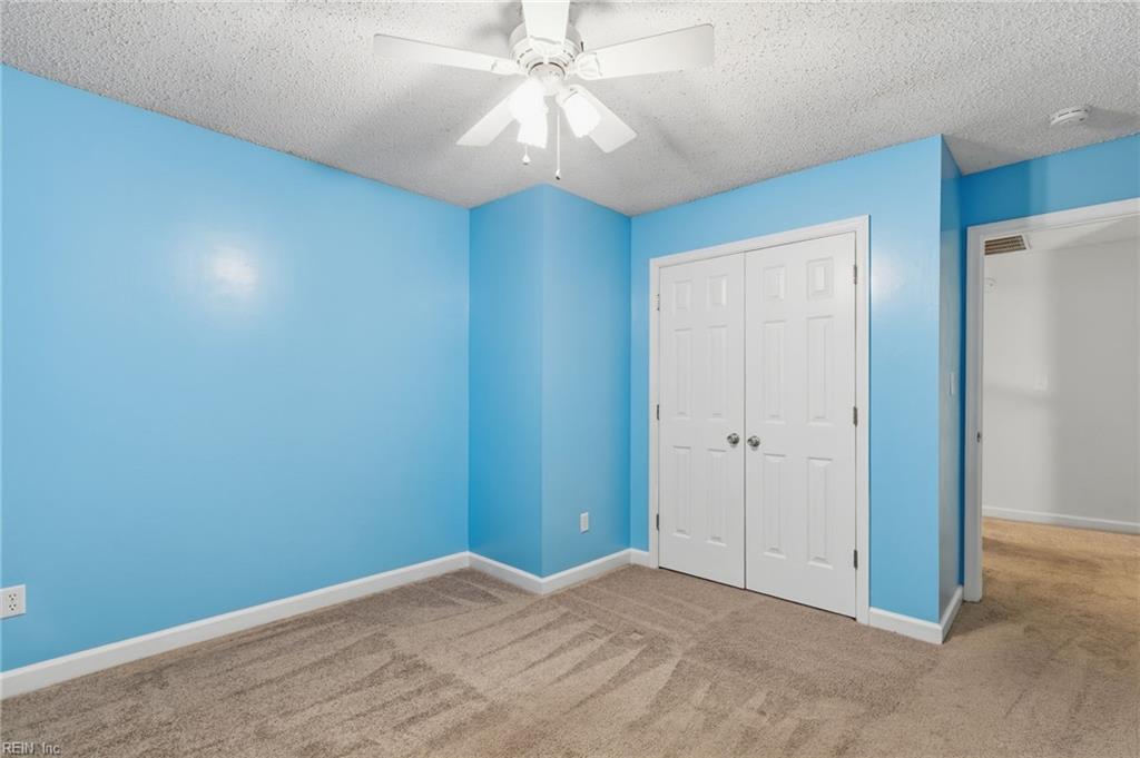 899 Eastnor Ct Property Photo 28
