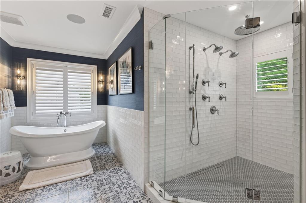 100 Holly Cres Property Photo 38