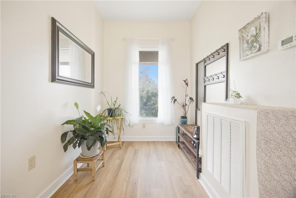 12 Knodishall Way Property Photo 4