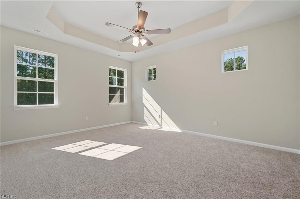 203 Halifax Ct Property Photo 5