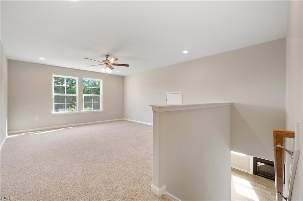 203 Halifax Ct Property Photo 12