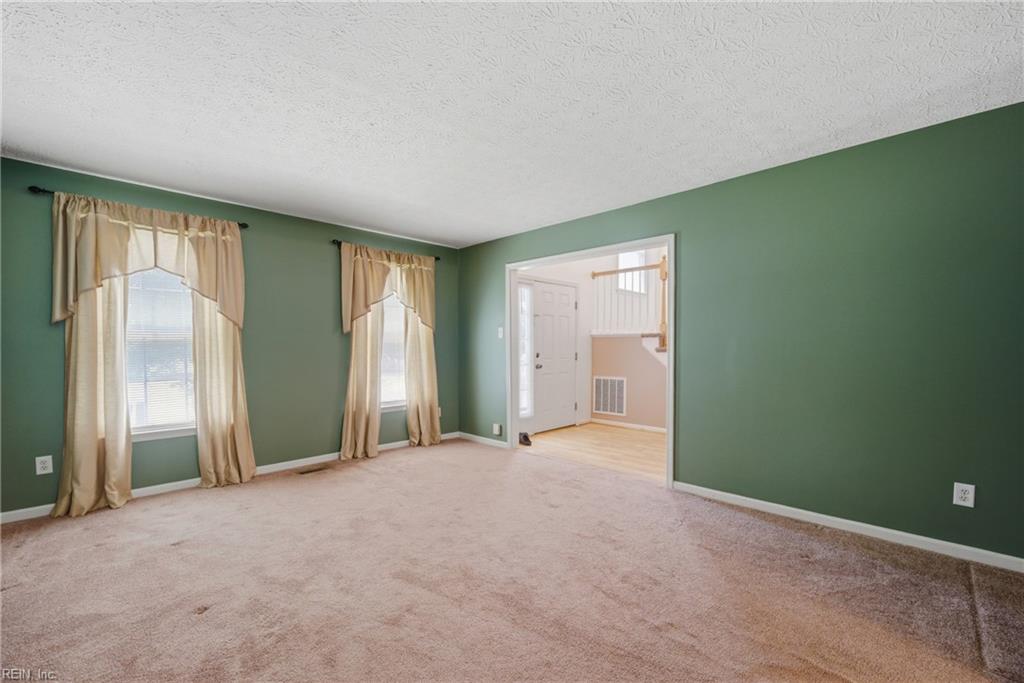 202 Vixen Ct Property Photo 6