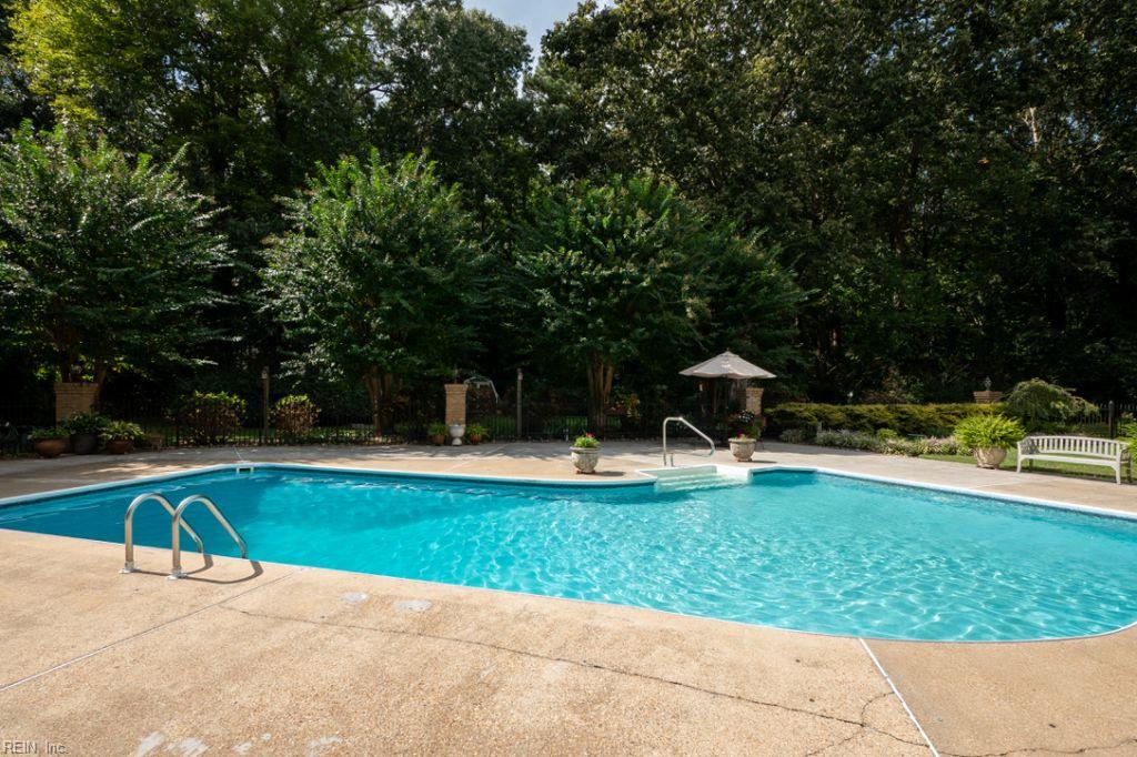 517 Woodards Ford Rd Property Photo 44