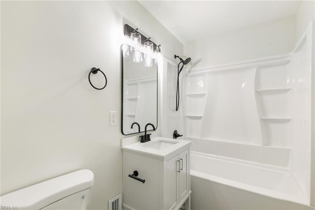 2 Park Manor Rd Property Photo 19