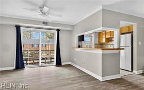 1010 Barclay Sq Property Photo 5