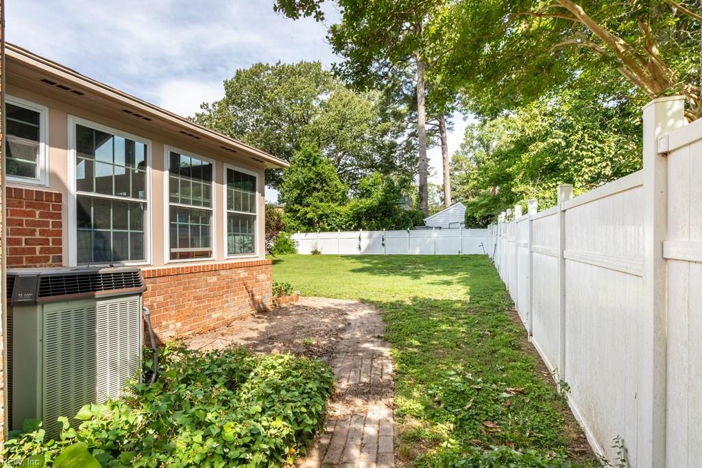 87 Waterview Dr Property Photo 3