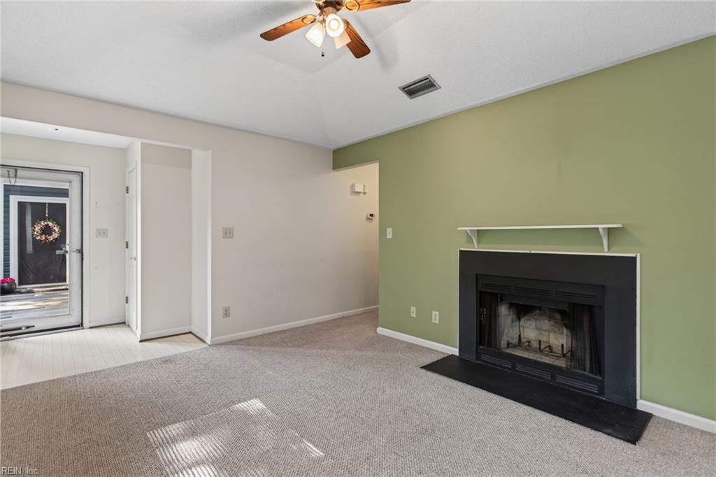 298 Nantucket Pl Property Photo 5