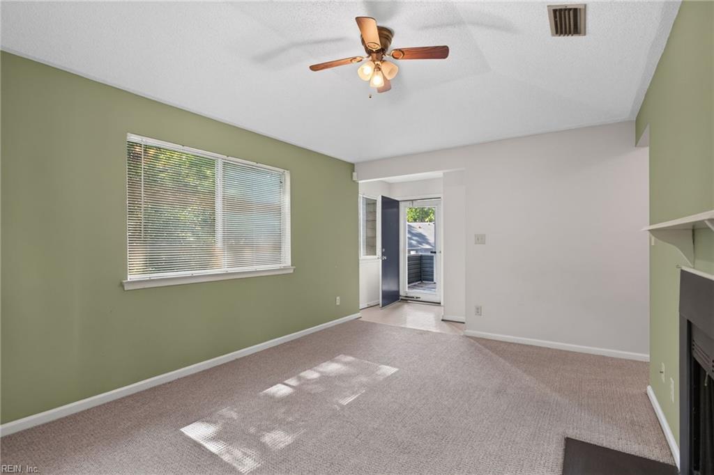 298 Nantucket Pl Property Photo 6